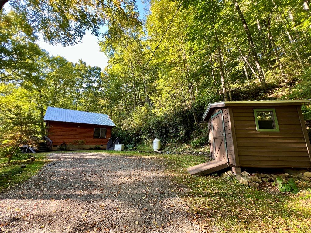 127 Whataview Drive
