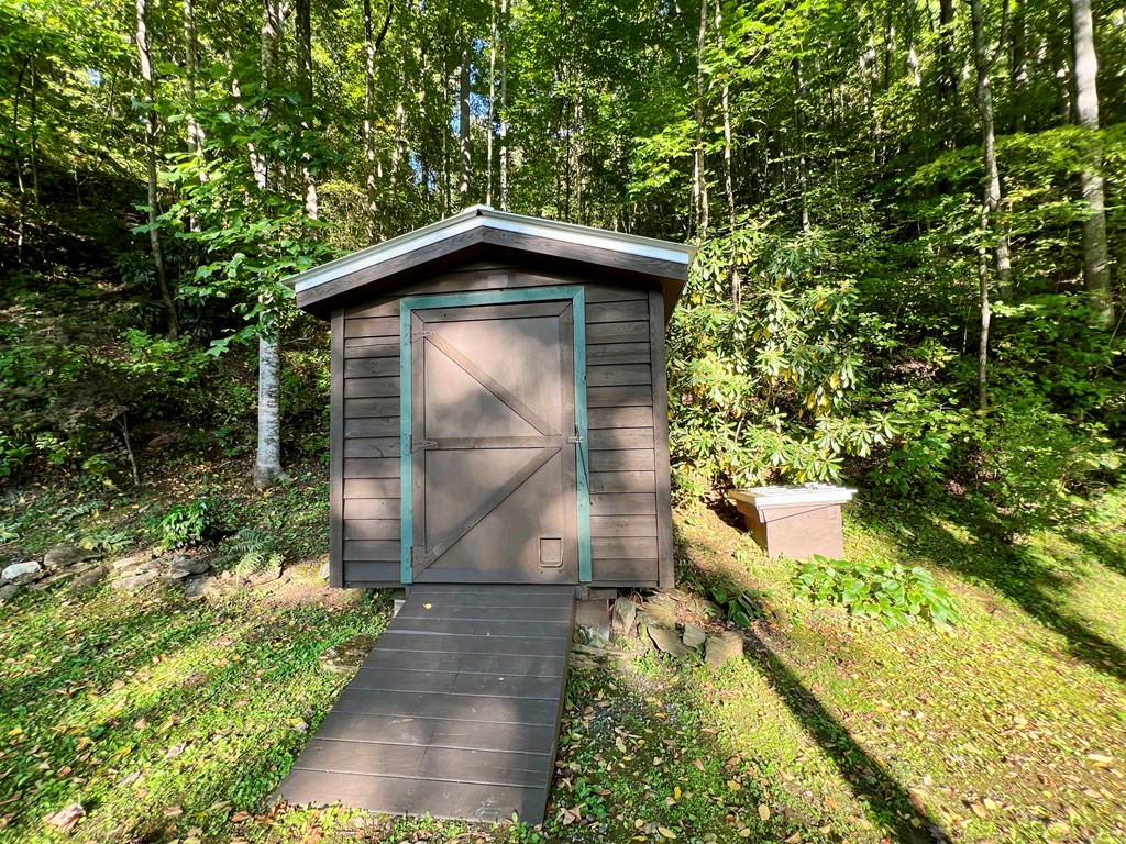 127 Whataview Drive