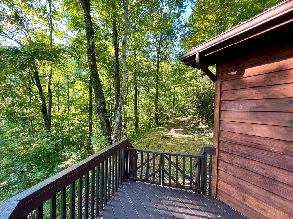 127 Whataview Drive