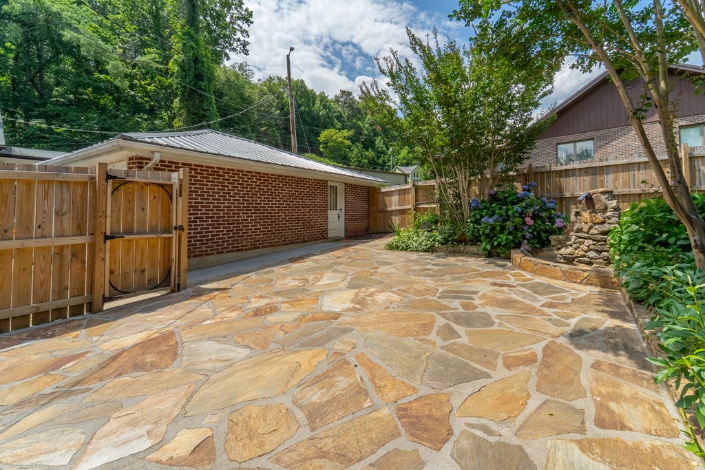 181 Fisher Creek Road