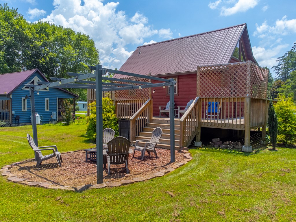 216 Toot Hollow Circle