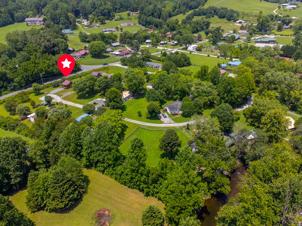 216 Toot Hollow Circle