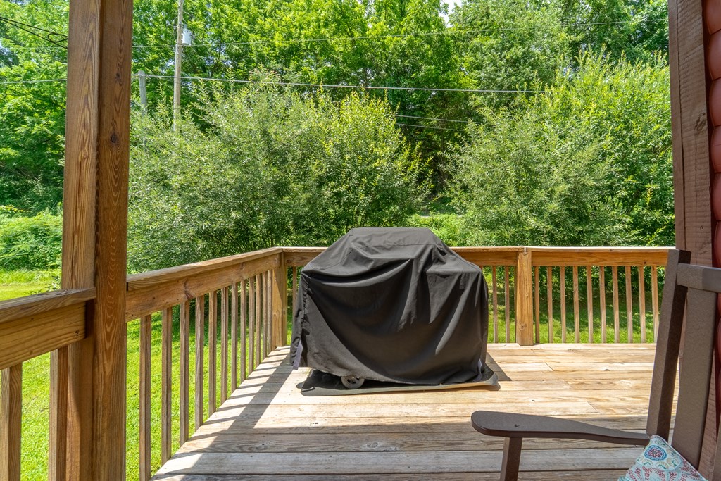 216 Toot Hollow Circle