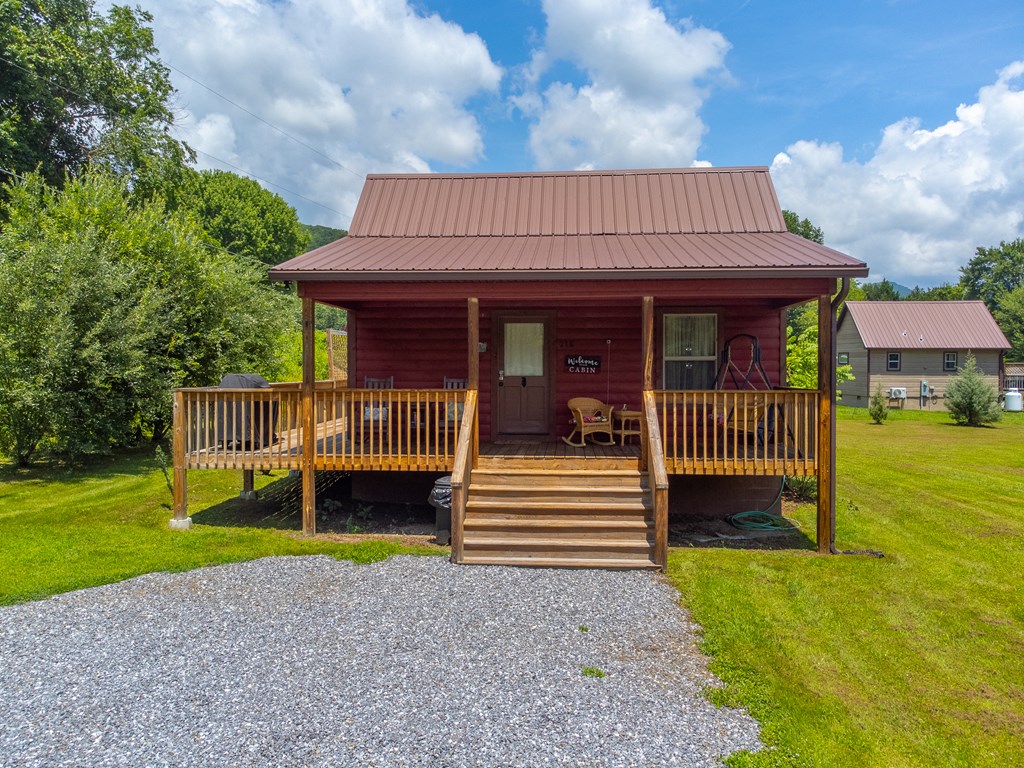 216 Toot Hollow Circle
