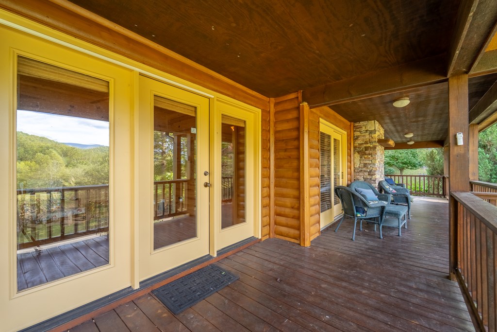 25 Black Oak Drive