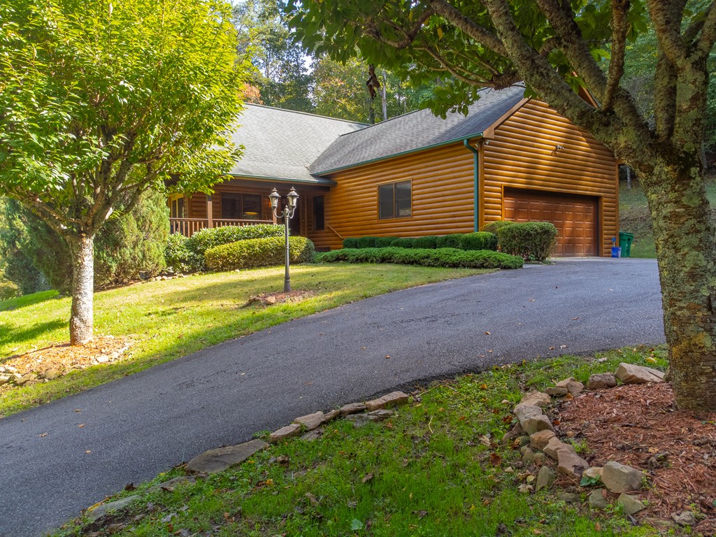 25 Black Oak Drive