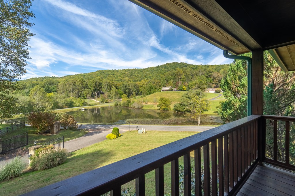 25 Black Oak Drive