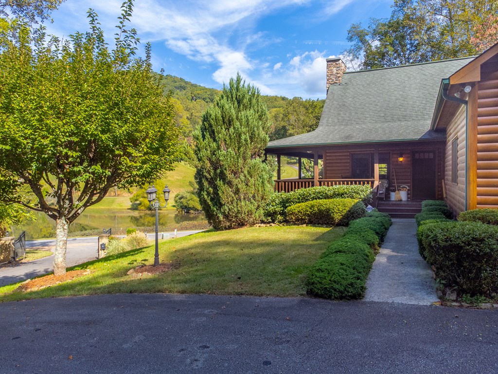 25 Black Oak Drive