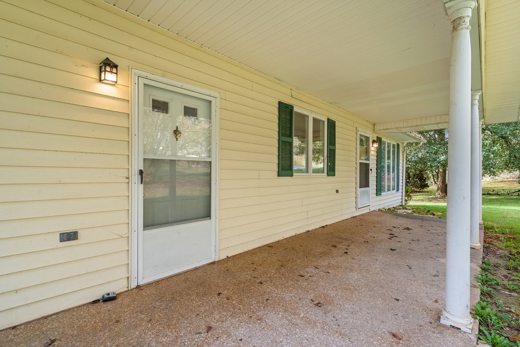 1045 Old Hwy 64 W