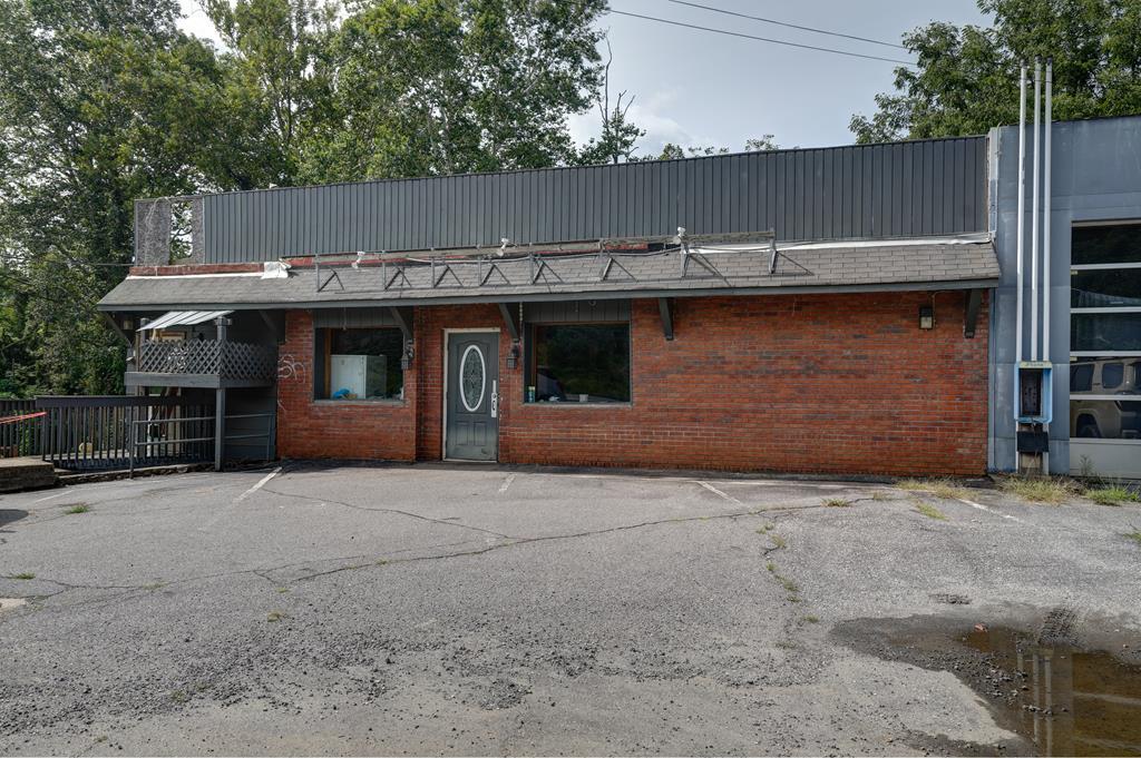 3074 Old Rd