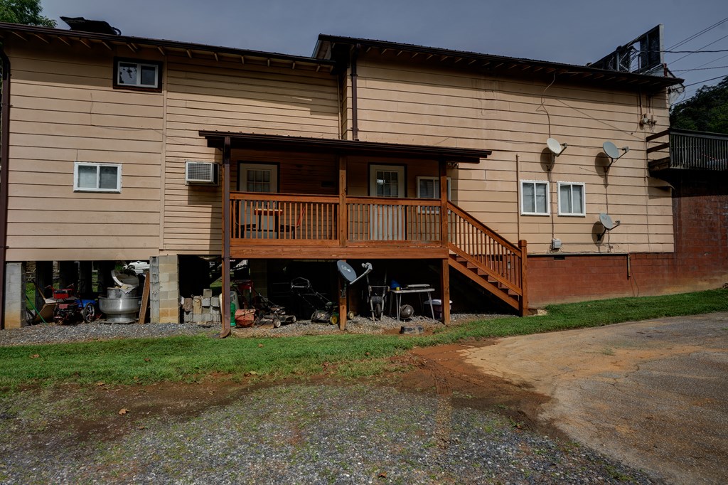 3074 Old Rd
