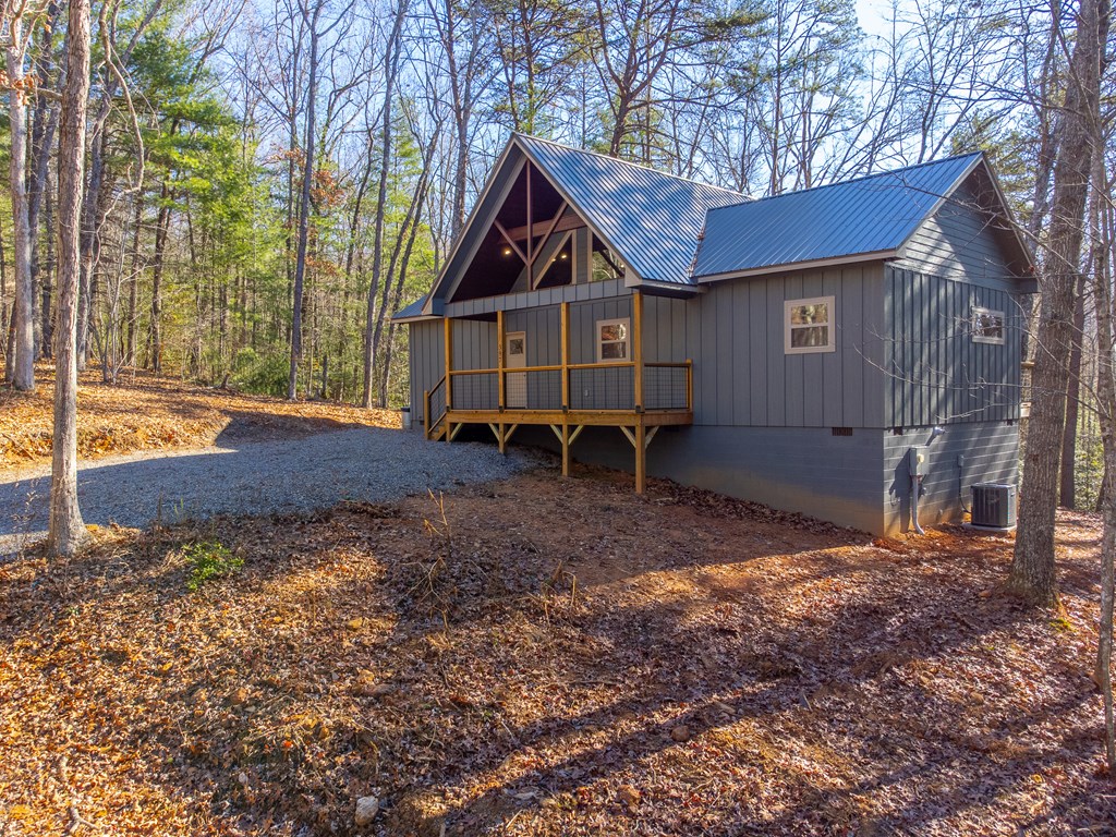 397 Kennelly Loop