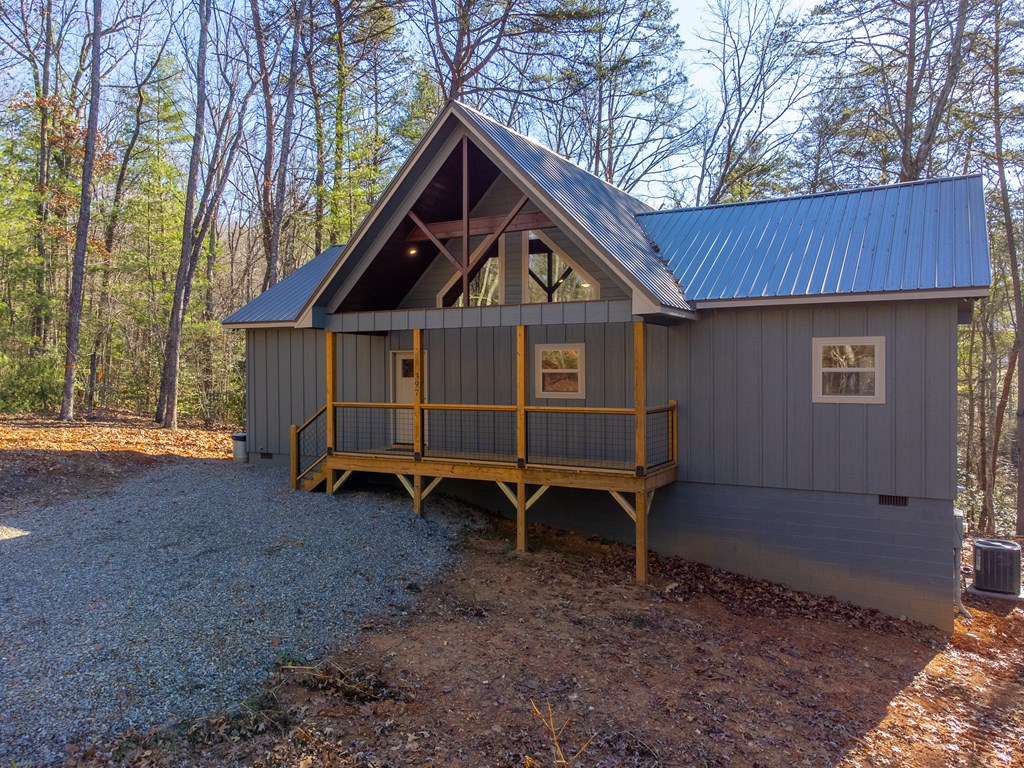 397 Kennelly Loop