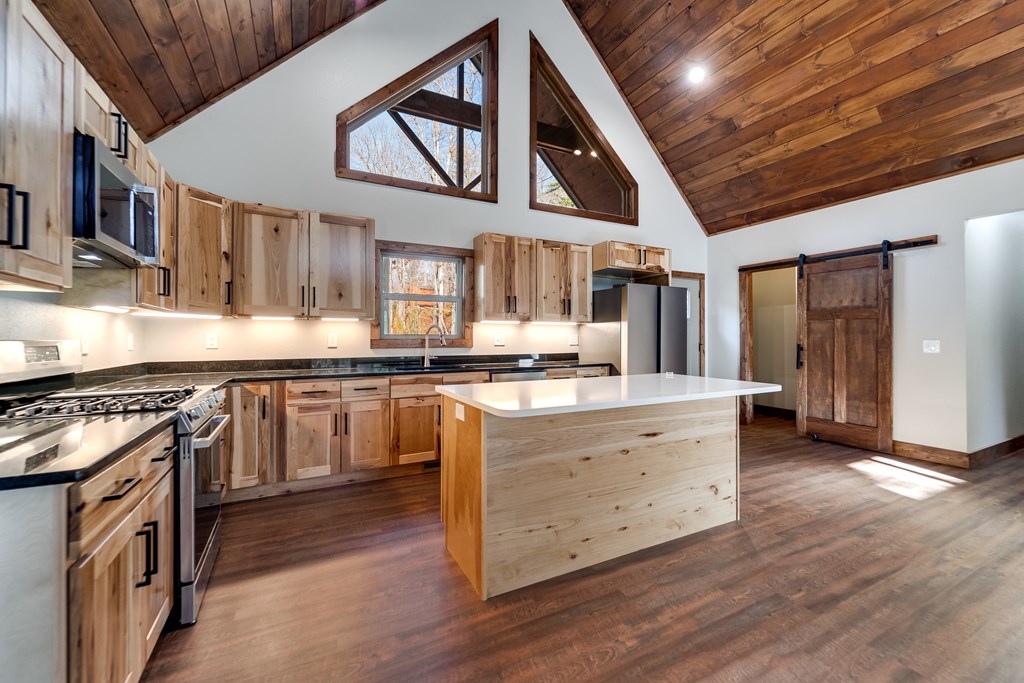 397 Kennelly Loop
