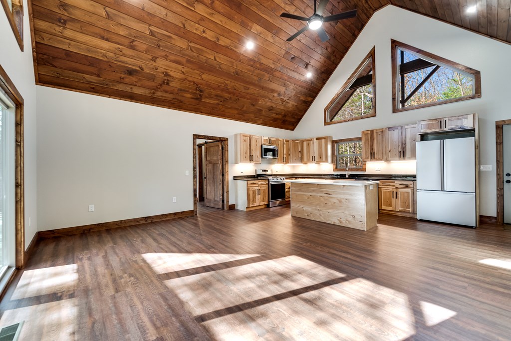 397 Kennelly Loop