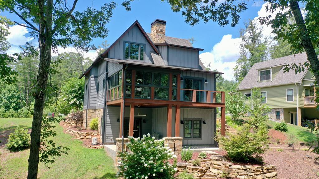 117 Amberleaf Way