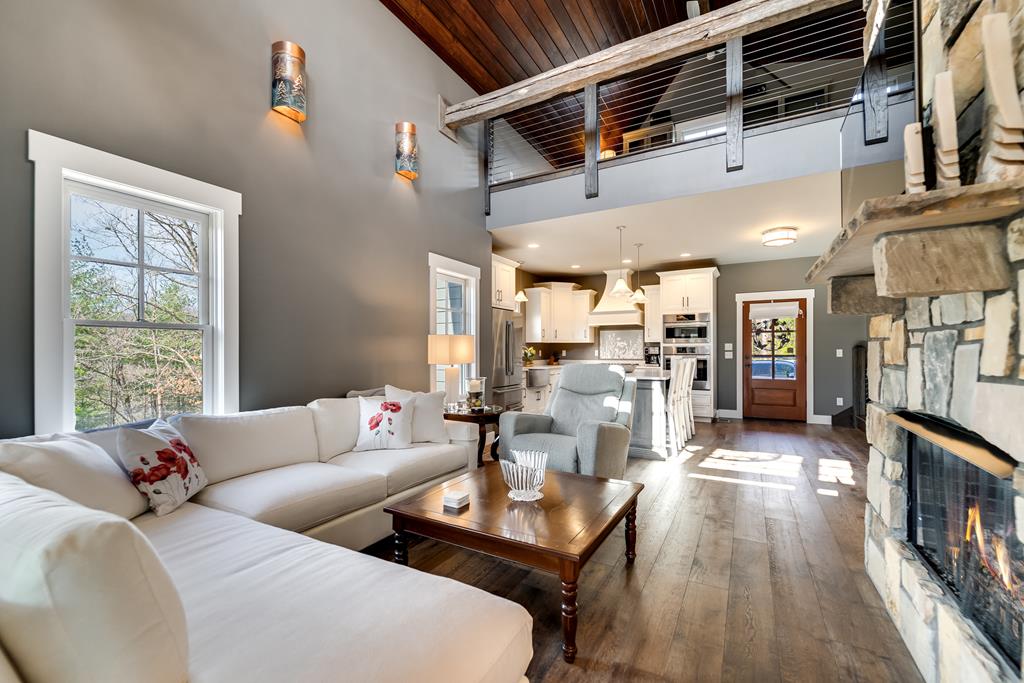 117 Amberleaf Way