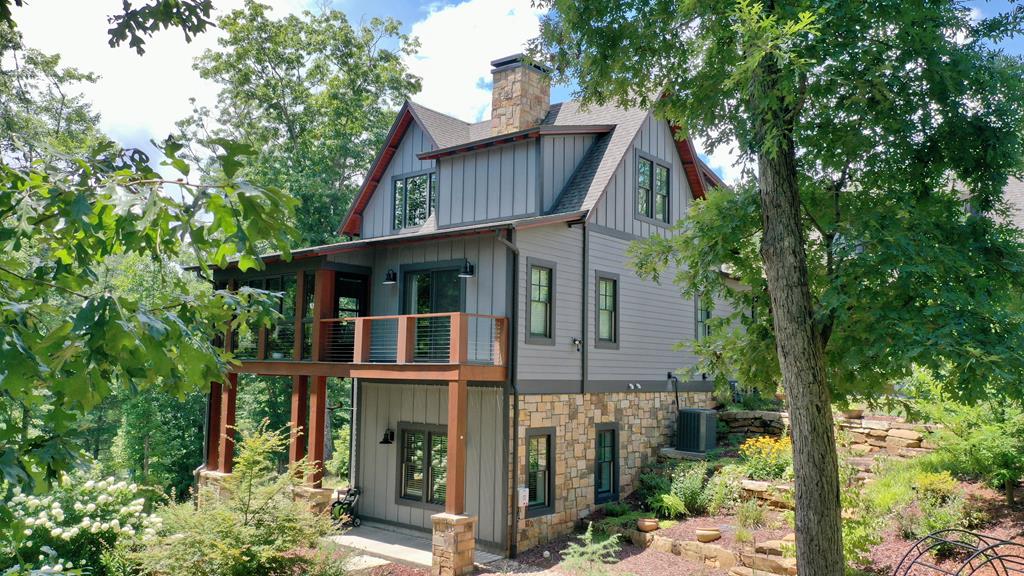 117 Amberleaf Way