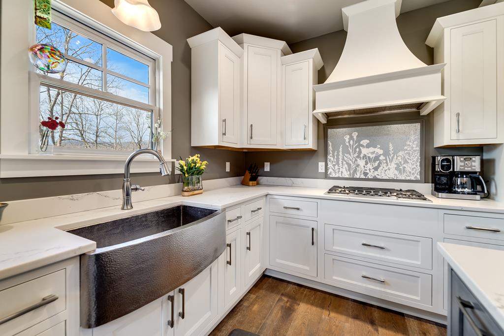 117 Amberleaf Way