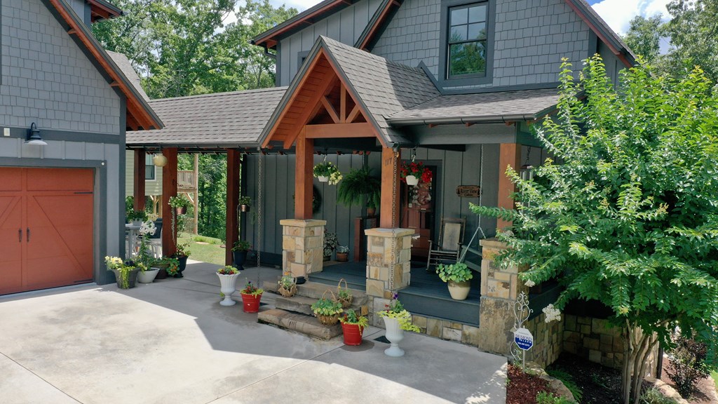 117 Amberleaf Way
