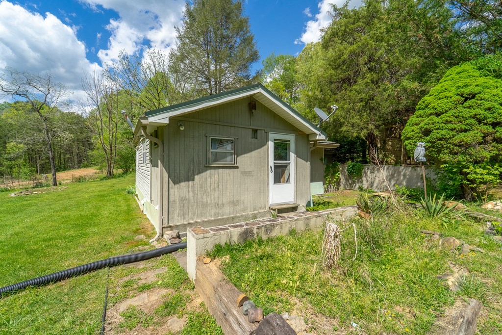 104/102 Pleasant Valley Lane
