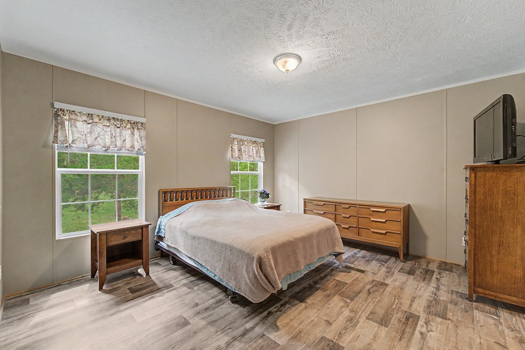 104/102 Pleasant Valley Lane