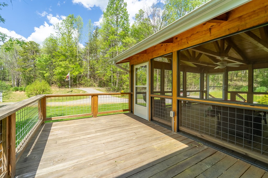 104/102 Pleasant Valley Lane