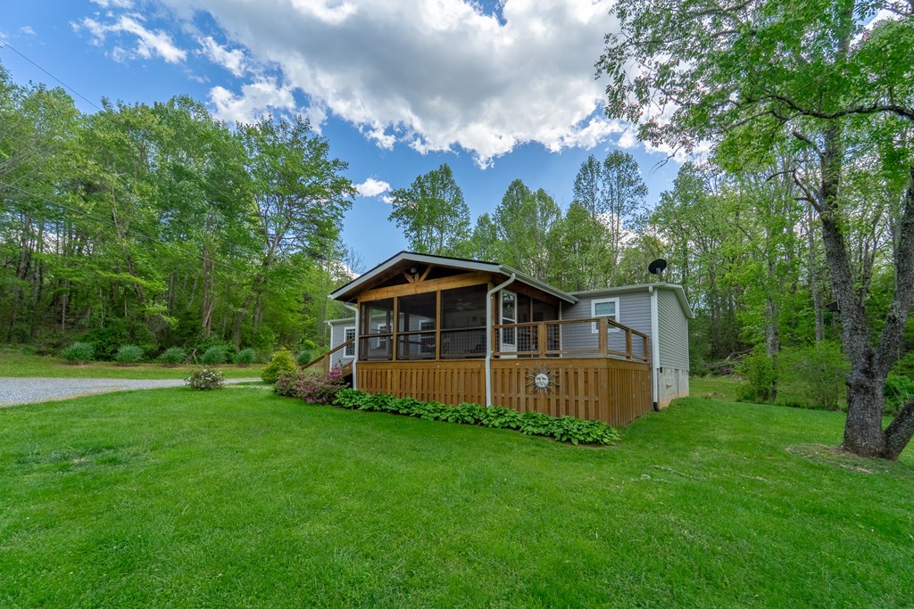 104/102 Pleasant Valley Lane