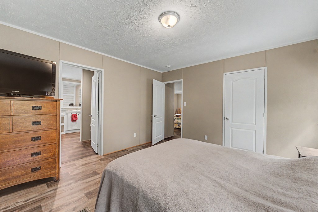 104/102 Pleasant Valley Lane