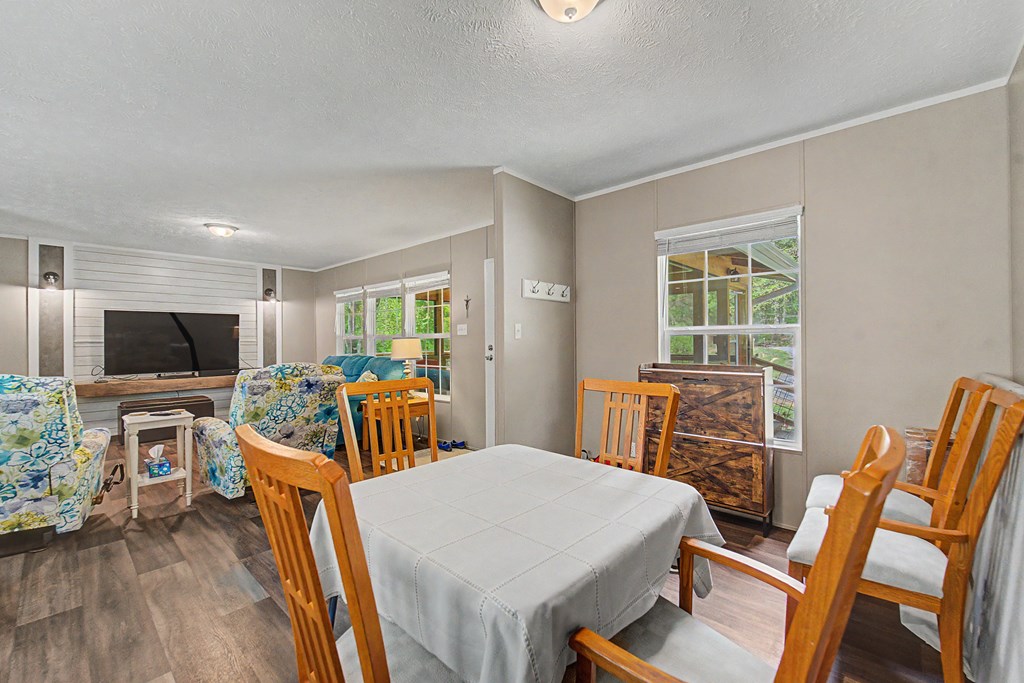 104/102 Pleasant Valley Lane