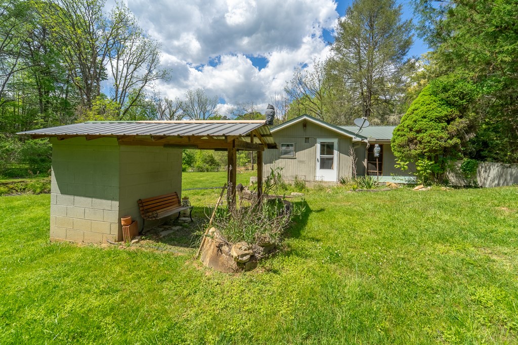 104/102 Pleasant Valley Lane