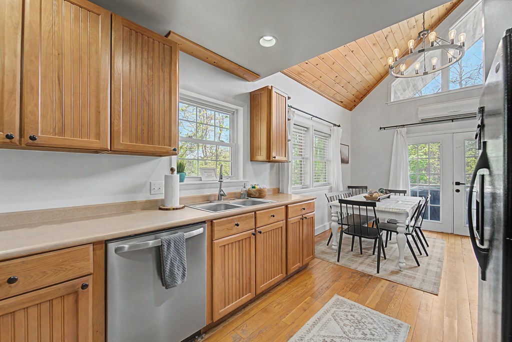 576 Grizzly Ridge