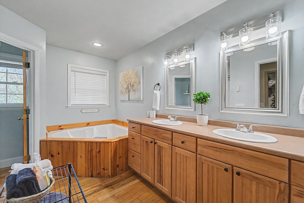 576 Grizzly Ridge