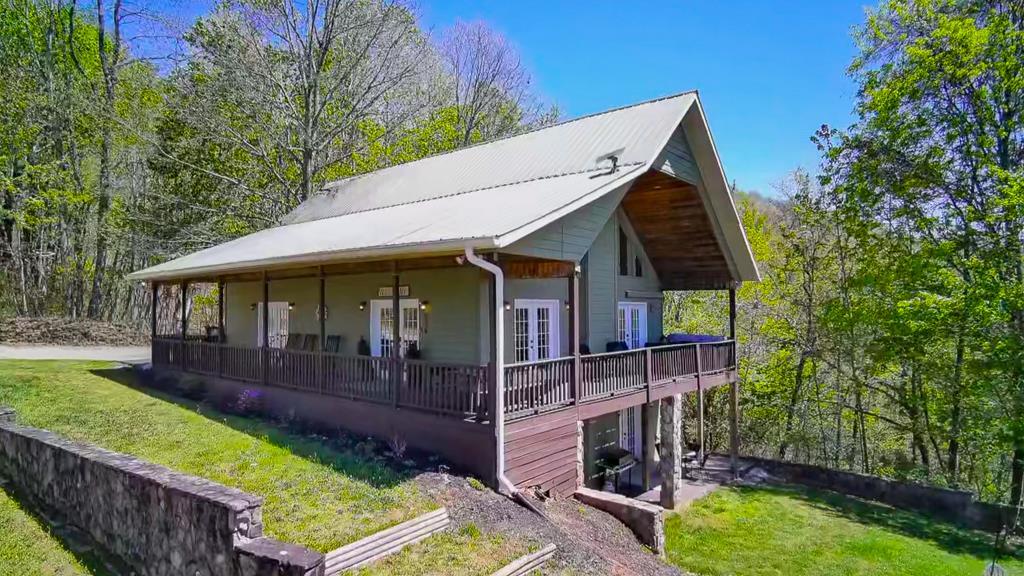 576 Grizzly Ridge