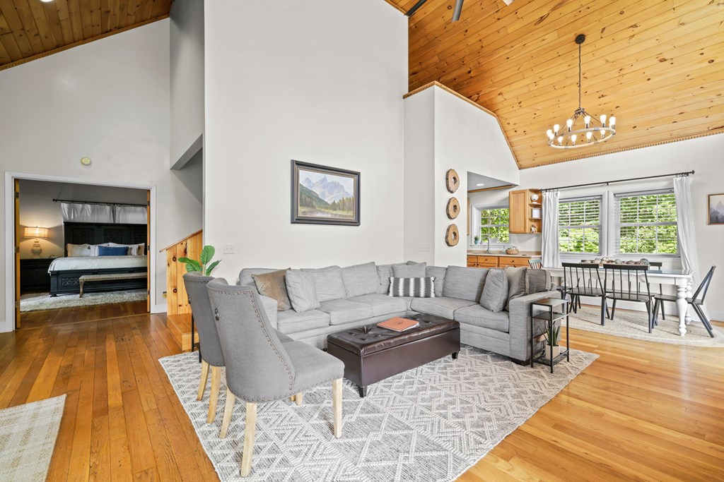 576 Grizzly Ridge