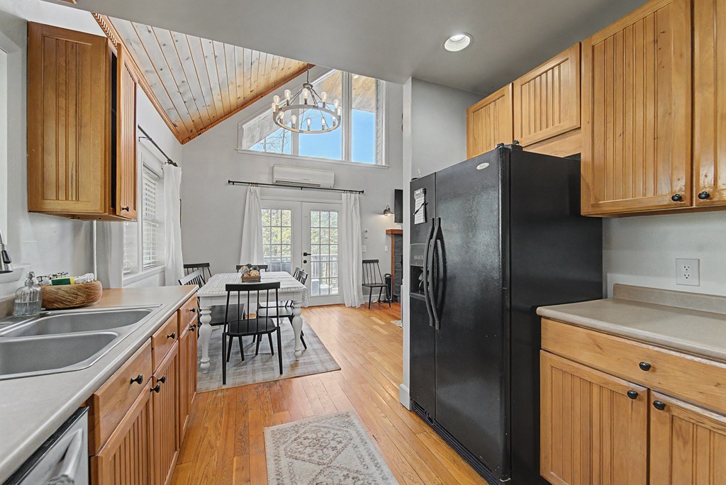 576 Grizzly Ridge