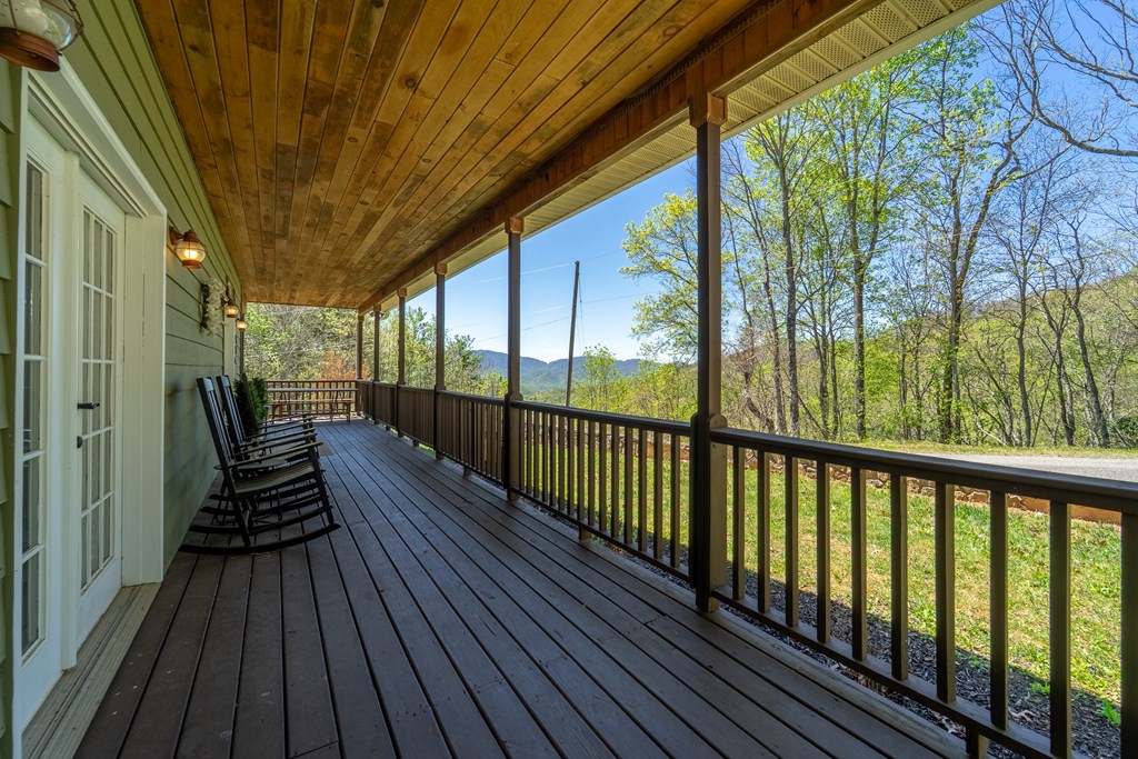 576 Grizzly Ridge
