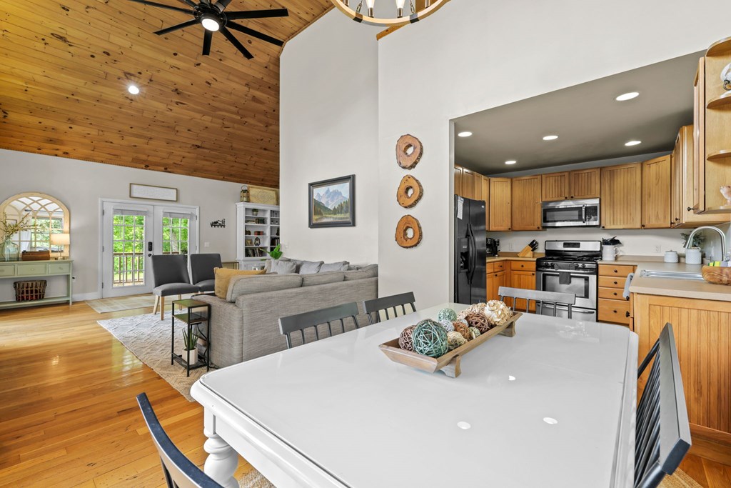 576 Grizzly Ridge