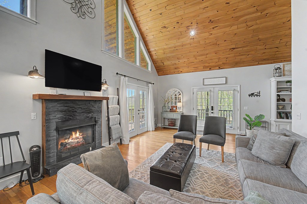 576 Grizzly Ridge