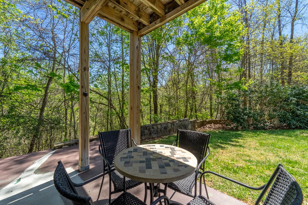 576 Grizzly Ridge