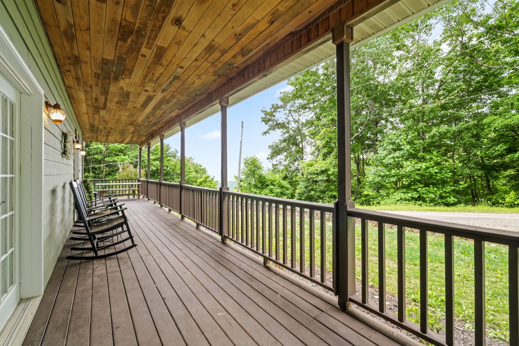 576 Grizzly Ridge