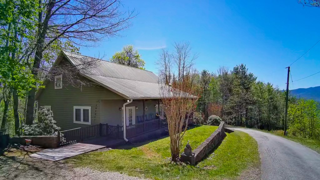 576 Grizzly Ridge