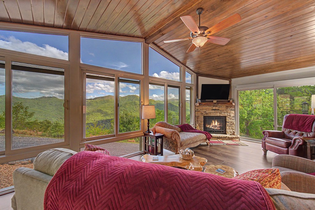 228 Old Owl Ridge