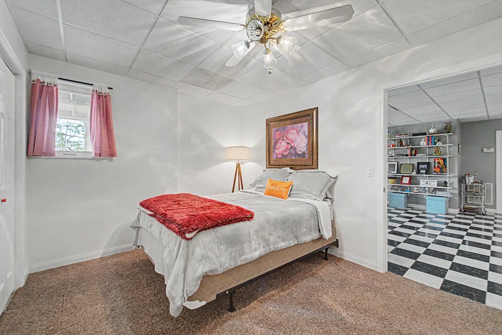 218 Lakeshore Drive