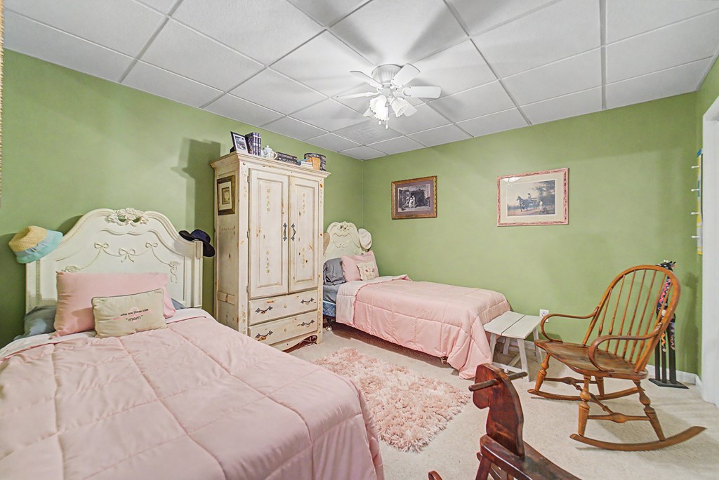 218 Lakeshore Drive