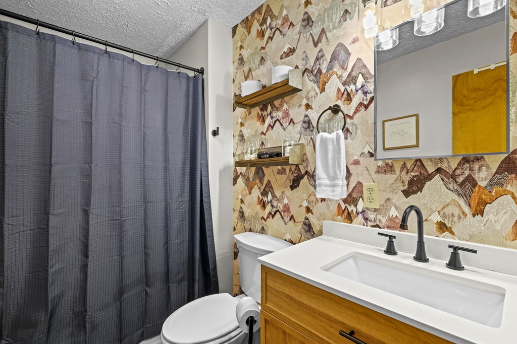 237 Biltmore Circle