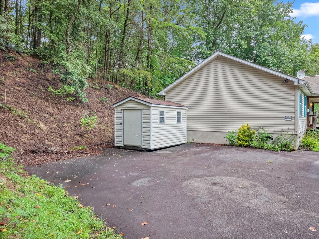 88 Andjen Valley Road