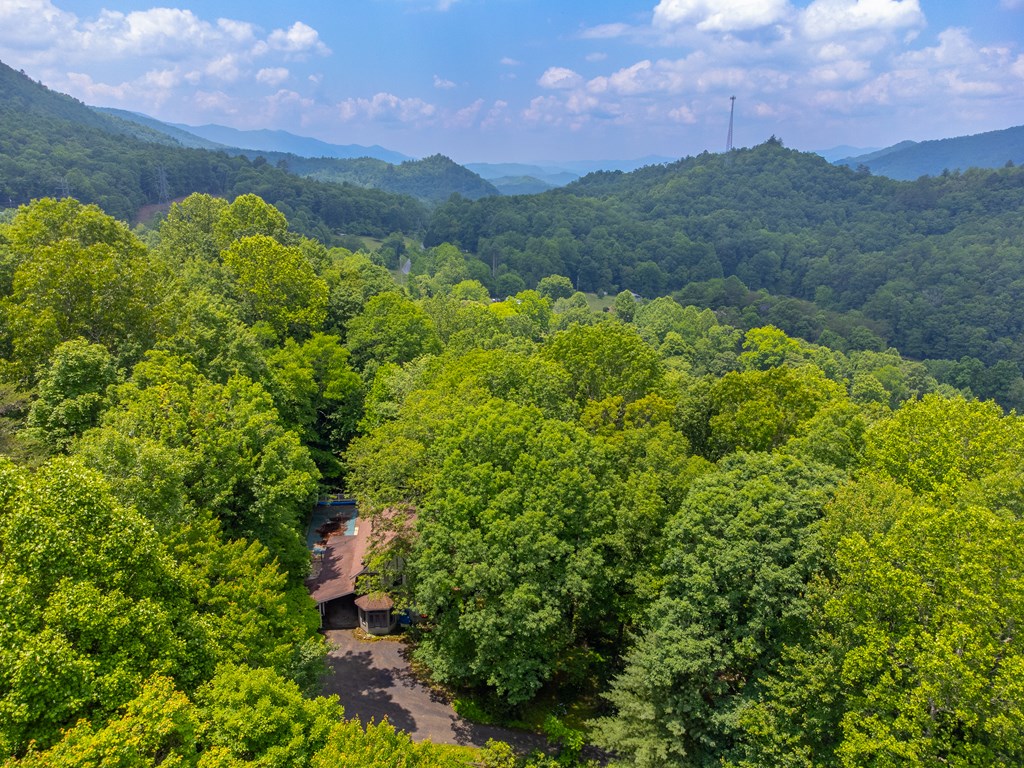1504 Red Marble Road