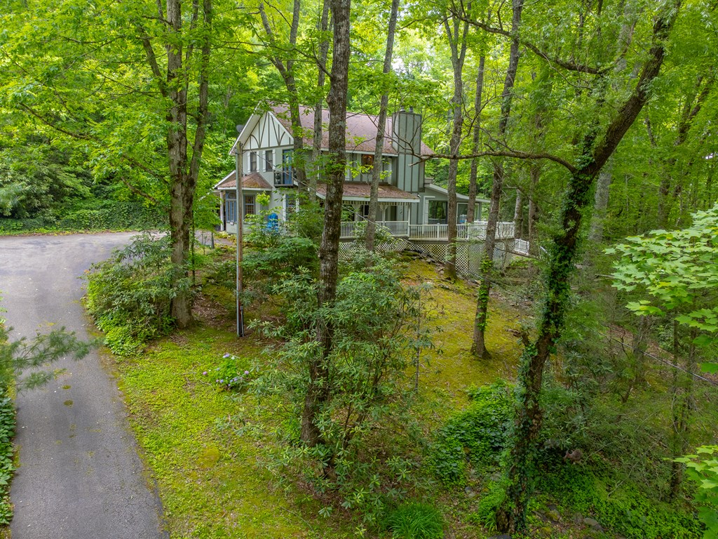 1504 Red Marble Road