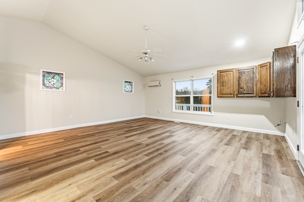 286 Mccombs Road